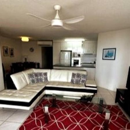 מרוצ'ידור 2 Bedroom Ocean View - Alexandria Apartments -Alexandra Headland מראה חיצוני תמונה
