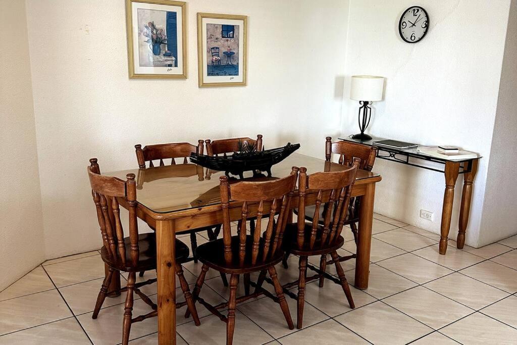 מרוצ'ידור 2 Bedroom Ocean View - Alexandria Apartments -Alexandra Headland מראה חיצוני תמונה