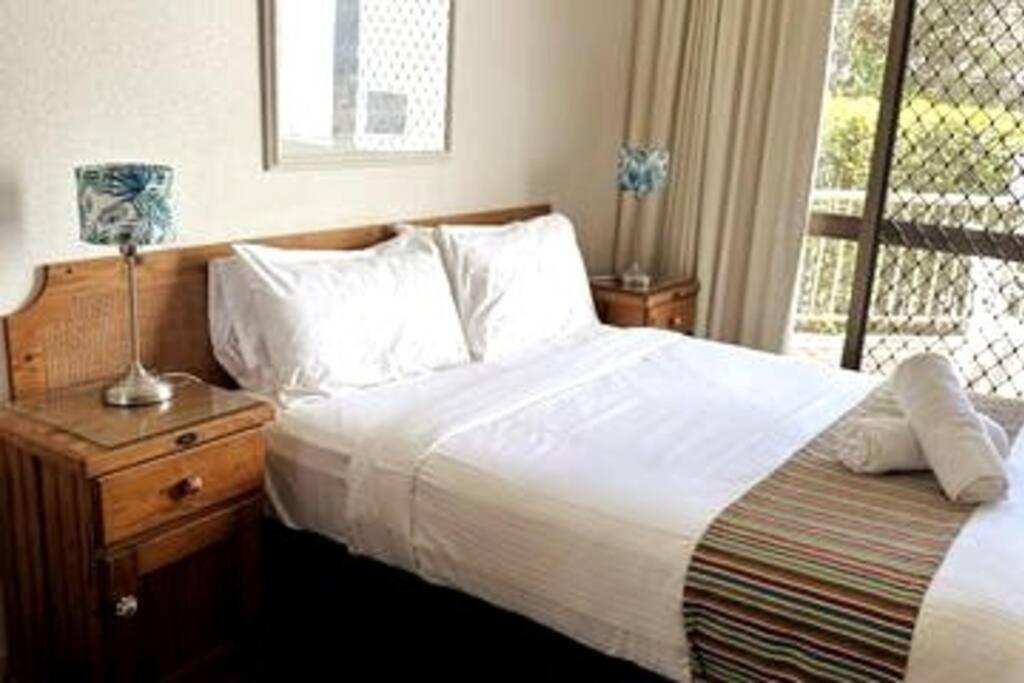 מרוצ'ידור 2 Bedroom Ocean View - Alexandria Apartments -Alexandra Headland מראה חיצוני תמונה