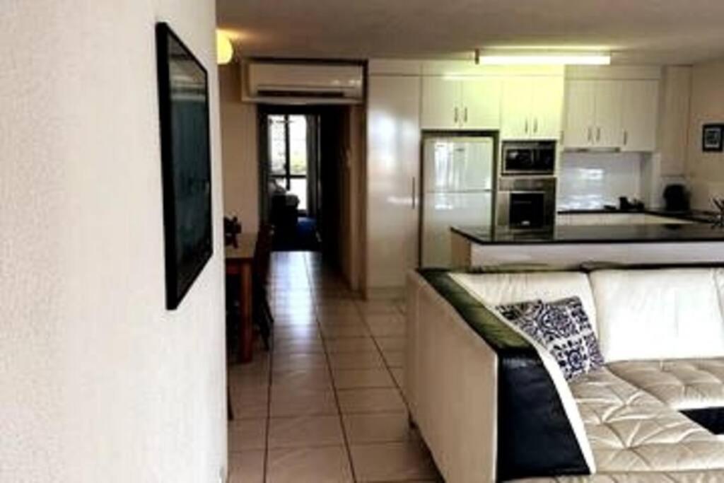 מרוצ'ידור 2 Bedroom Ocean View - Alexandria Apartments -Alexandra Headland מראה חיצוני תמונה